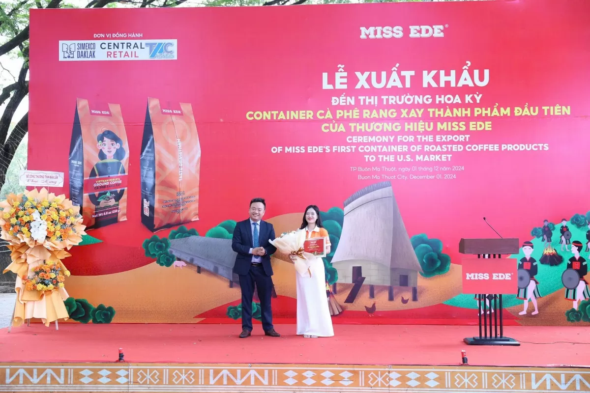 Đắk Lắk: Xuất khẩu lô cà phê thành phẩm với nhãn hiệu MISS EDE đầu tiên đến Hoa Kỳ