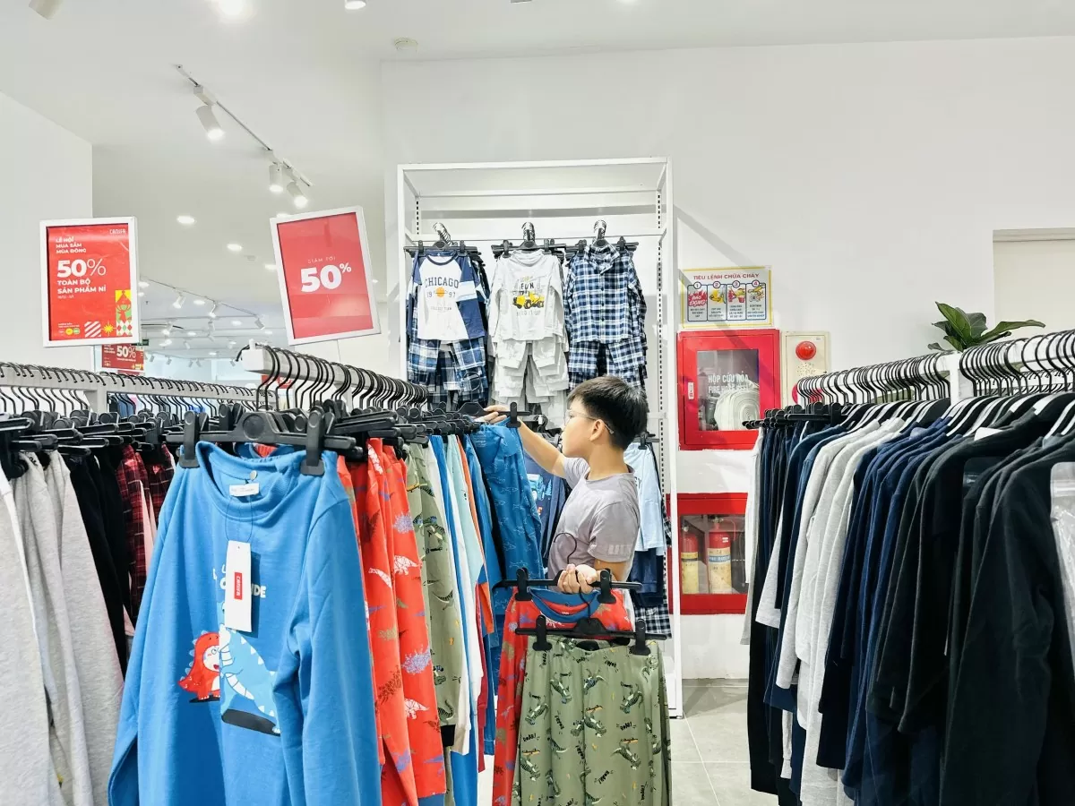 Nhiều thương hiệu thời trang bung ưu đãi ‘Phá kho đón Tết’