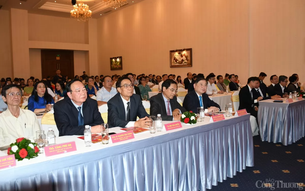 Vinh danh 50 doanh nghiệp Việt điển hình sáng tạo năm 2024