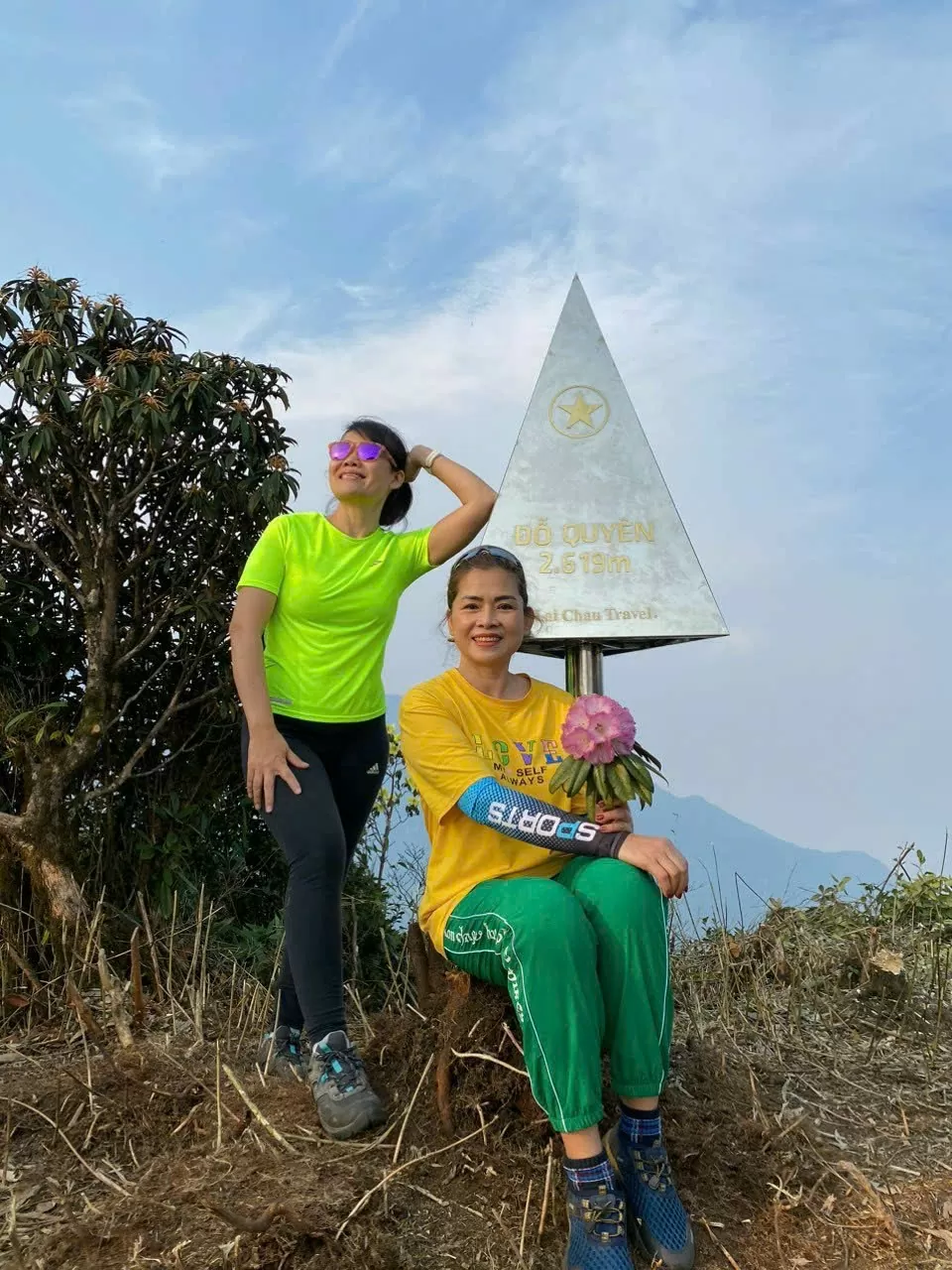 Lai Châu: Mùa hoa đỗ quyên khoe sắc